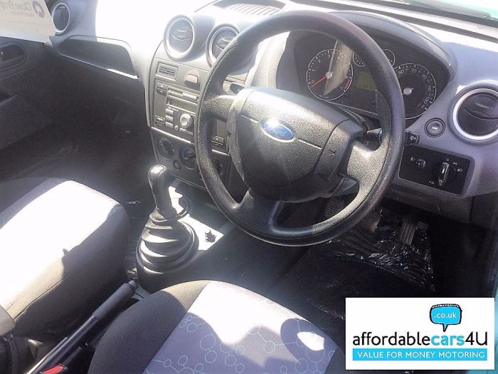 Ford Fiesta 1.25 Style 5dr hatchback**low insurance**good mpg** nice clean car** Hatchback Petrol Aqua