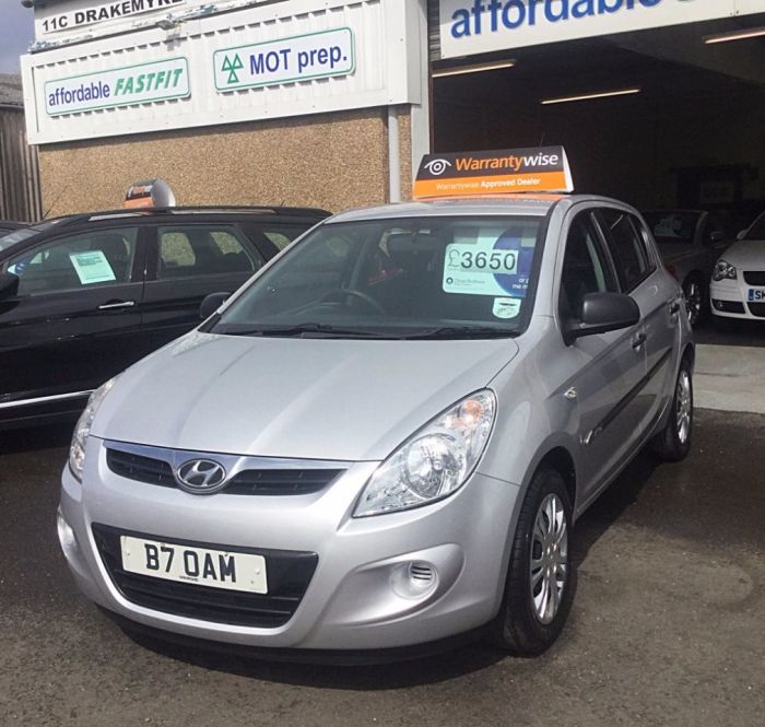 Hyundai i20 1.2 Classic 5dr**Low Mileage**Family Owned**Air Con**Elect Windows**Low Road Tax** Hatchback Petrol Silver